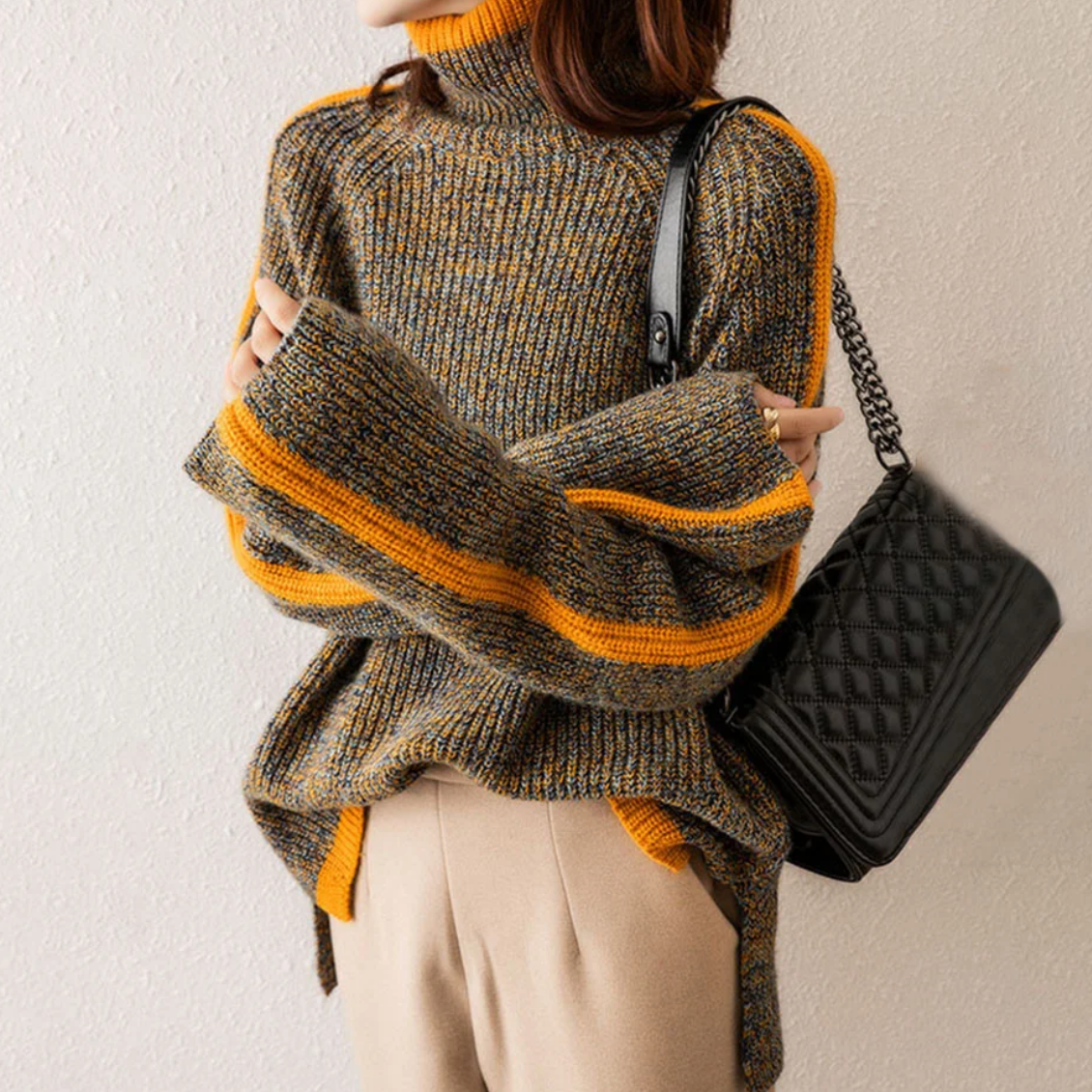 Avery™ - Cozy and Stylish Sweater