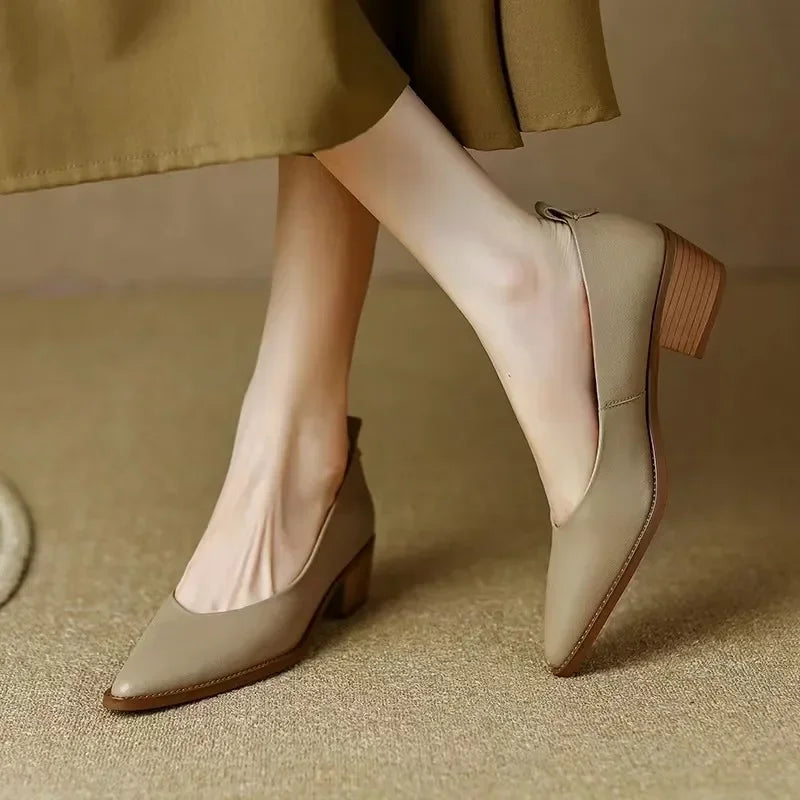 Solenza™| Helen Classic Pumps
