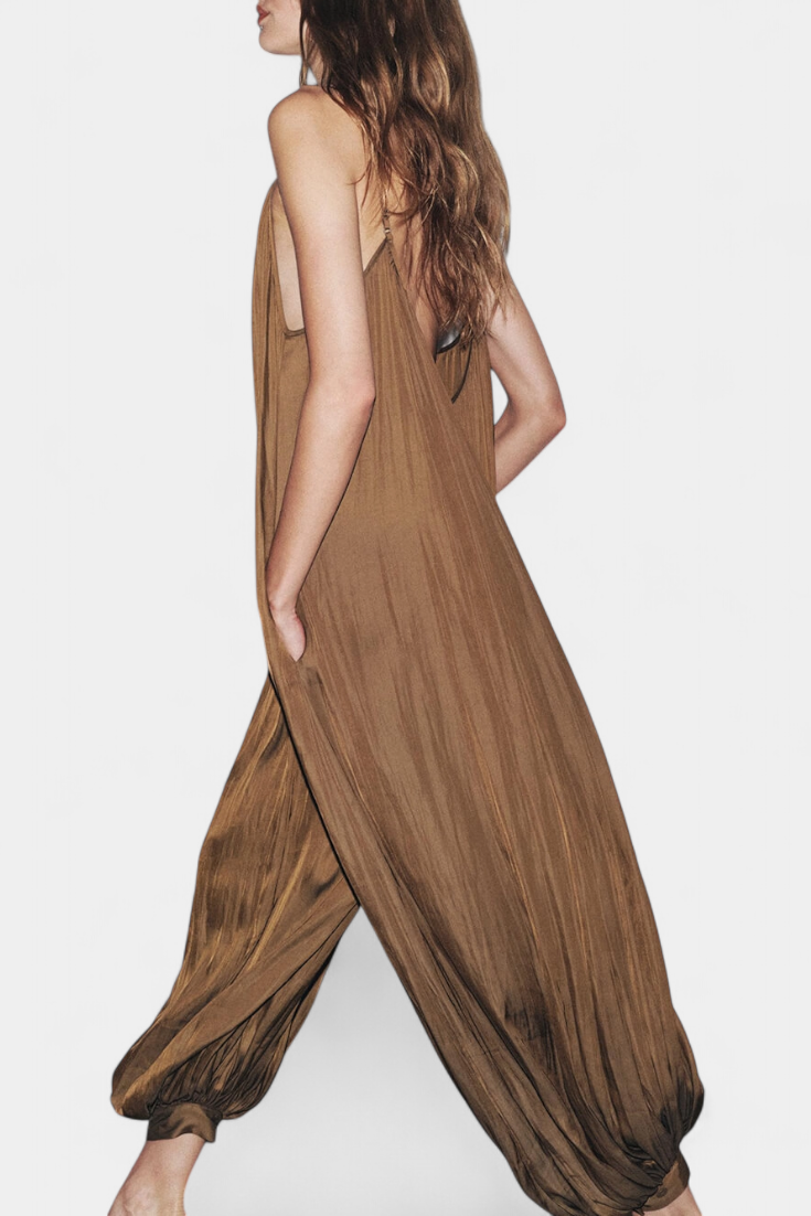 Lucy | Long Pleated Jumpsuit with Relaxed Silhouette