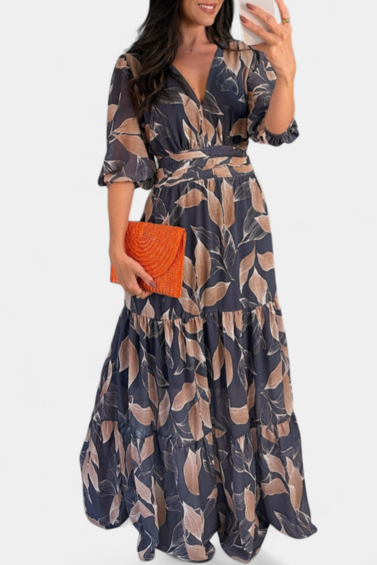 Aísha Long Floral Dress with Flowing Cut and Leaf Motif