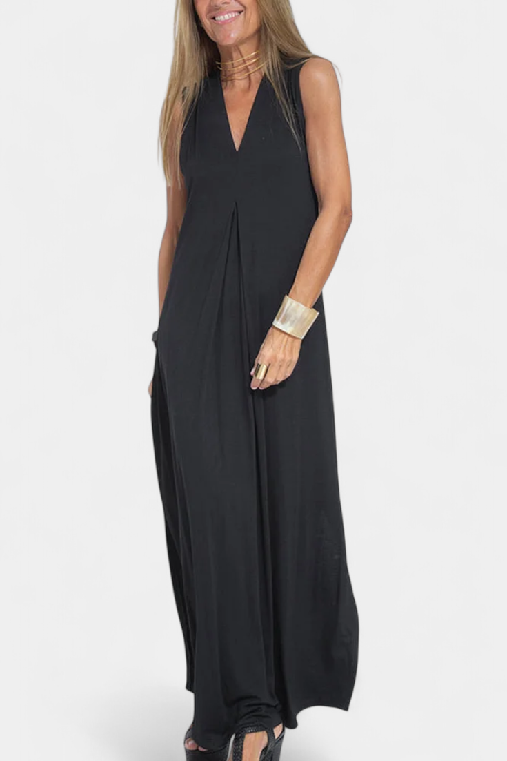 Felisa Maxi Dress Without Sleeves in Solid Color and Elegant Silhouette