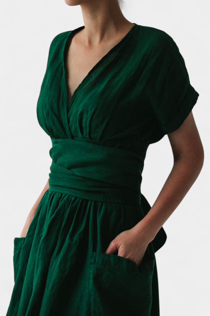 Cressida | Exclusive Dress with V-Neck and Adjustable Waist