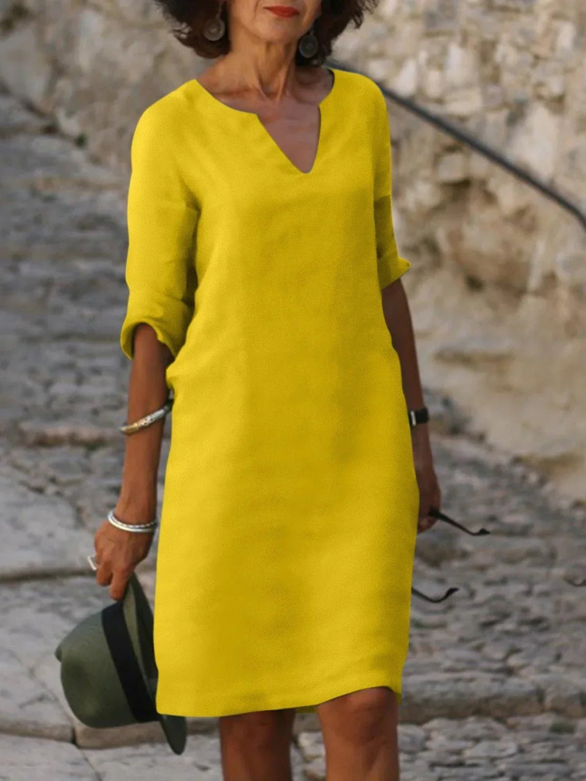 Saoirse | V-neck dress that conceals the belly