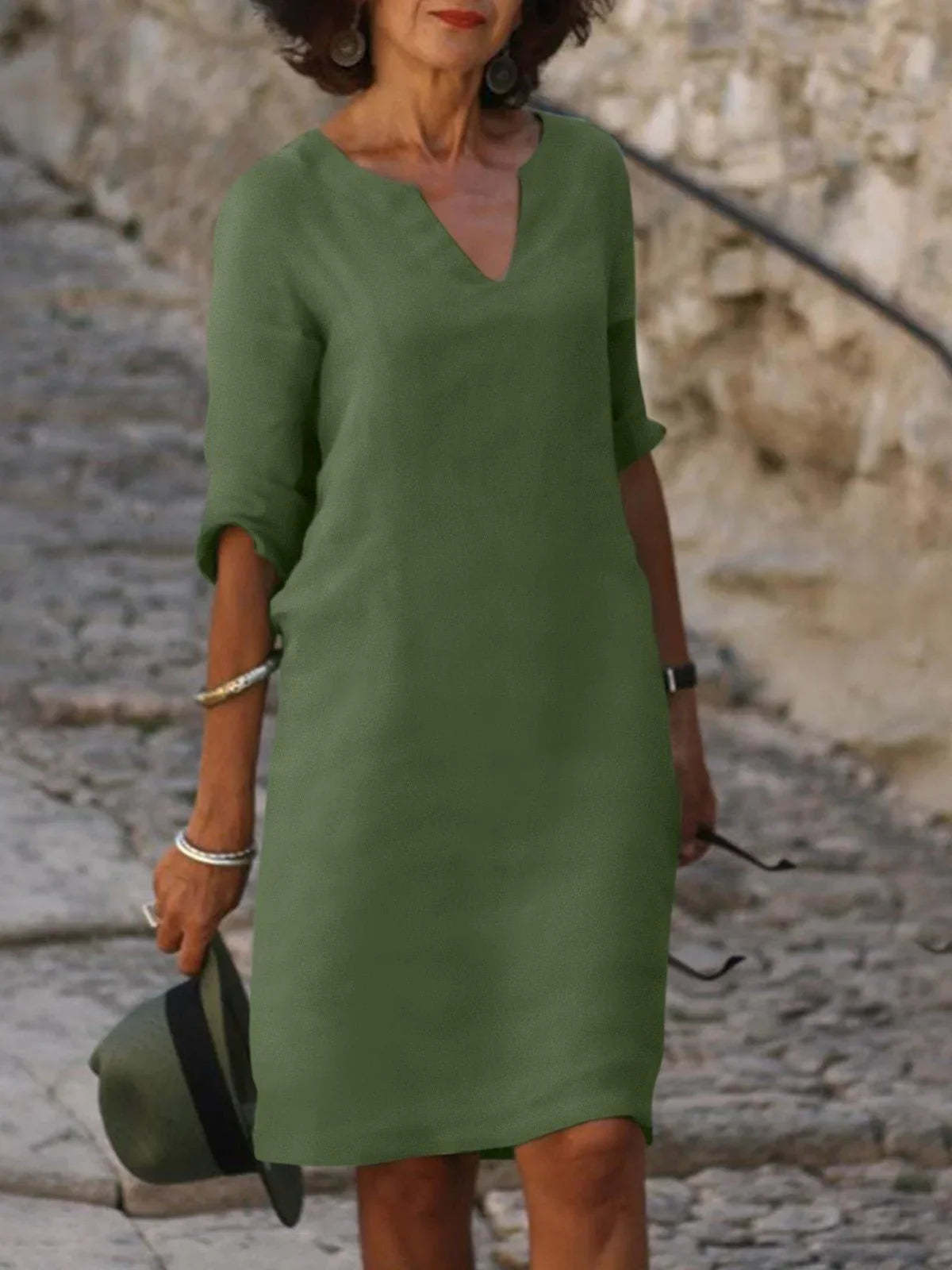 Saoirse | V-neck dress that conceals the belly
