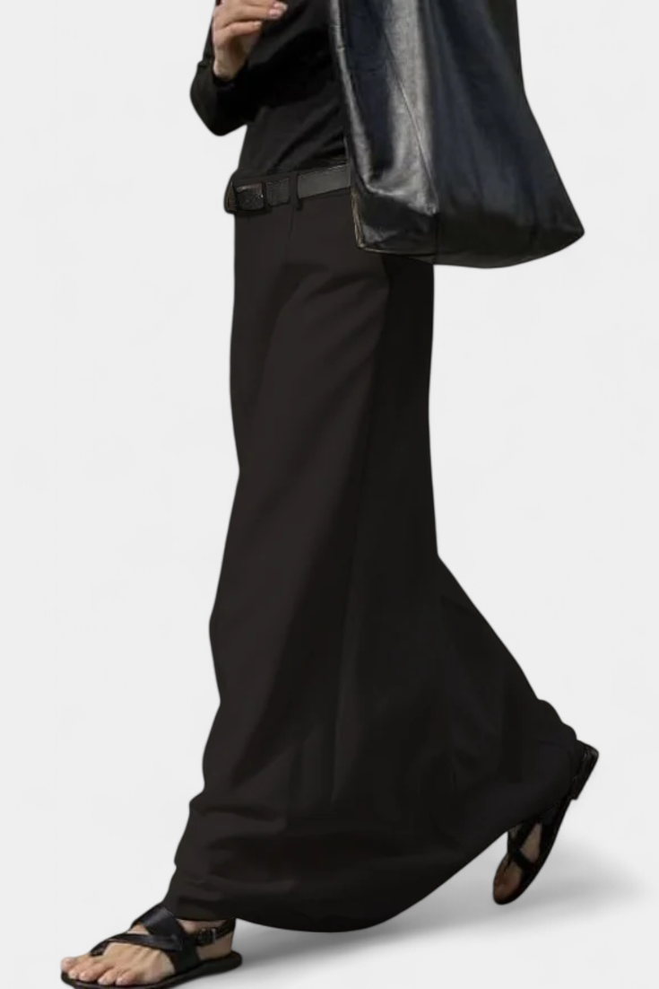 Ada | Chic Skirt with Modern Urban Style