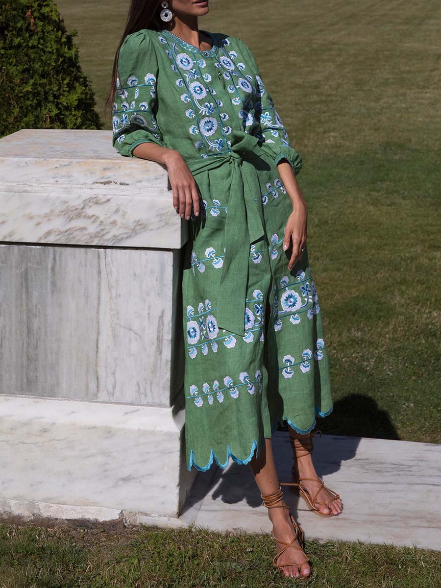 Emma - Chic Dress with Belt