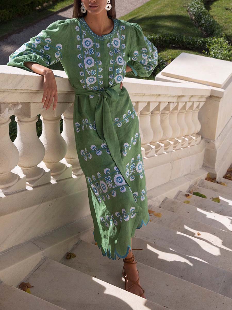 Emma - Chic Dress with Belt