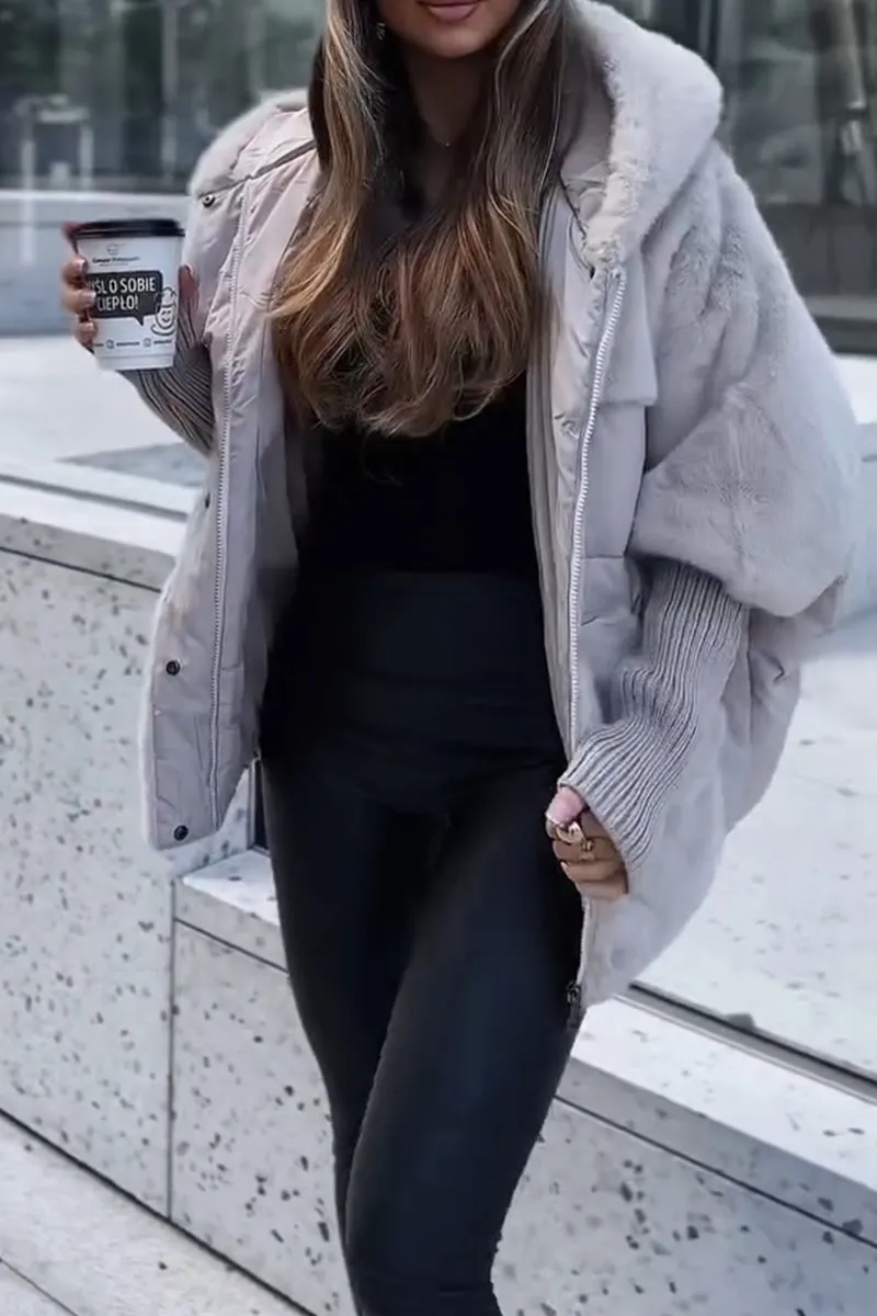 Riley™ - Modern and Luxurious Hooded Bomber Jacket