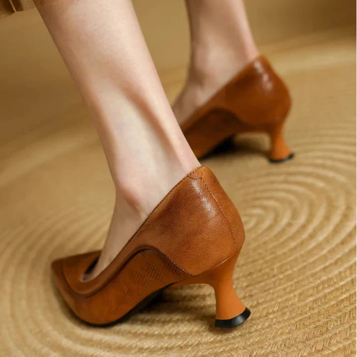 Solenza™| Fiona Elegant Pumps