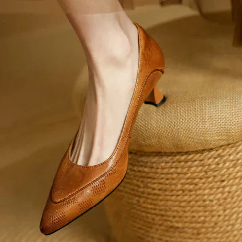 Solenza™| Fiona Elegant Pumps