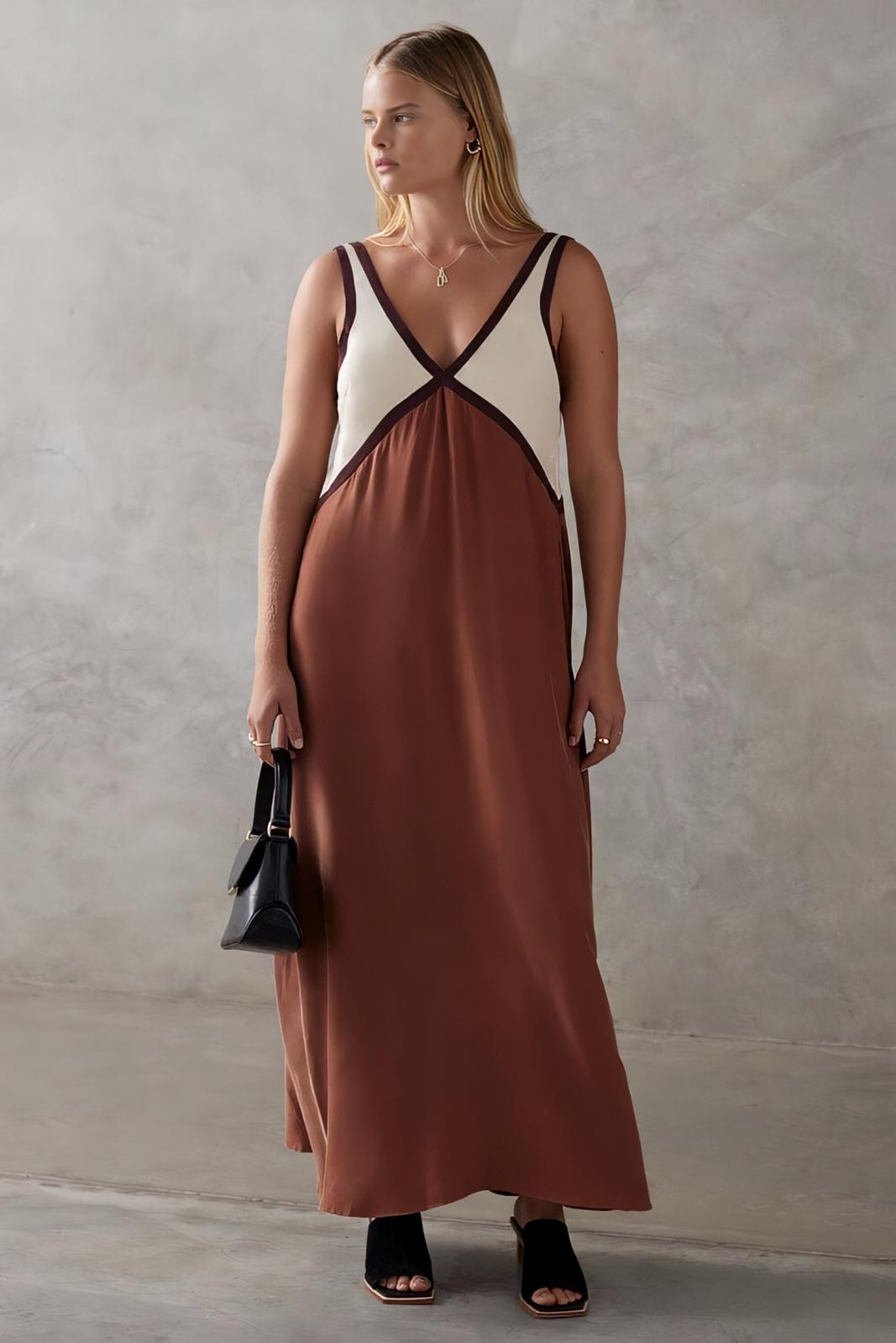 Elena - Sleeveless Midi Dress