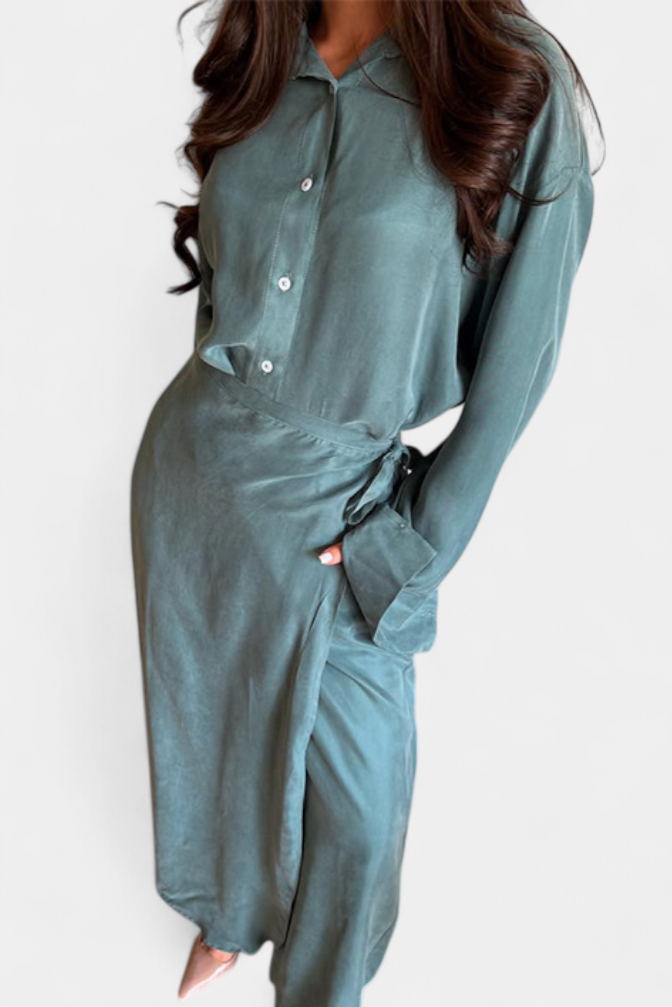 Marisol | Exclusive Set of Loose Shirt and Skirt Pants