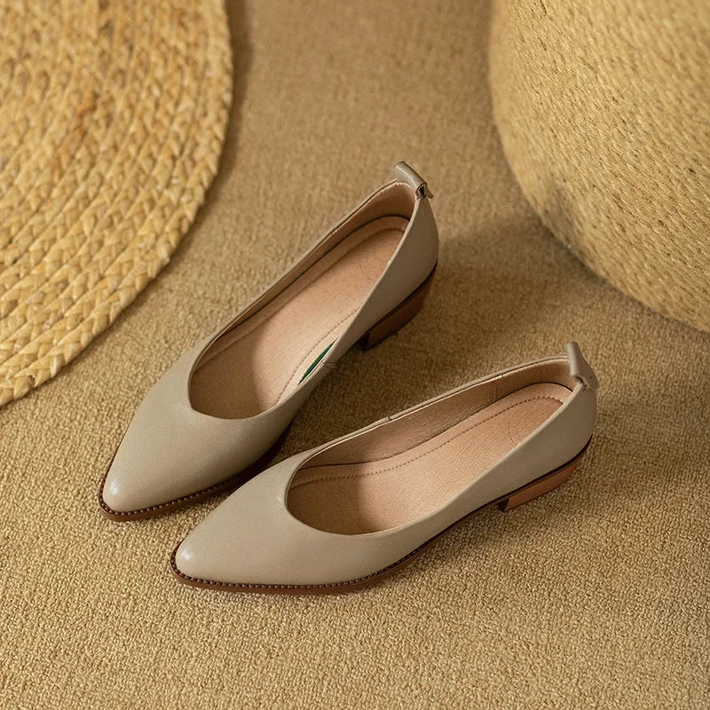 Solenza™| Helen Classic Pumps