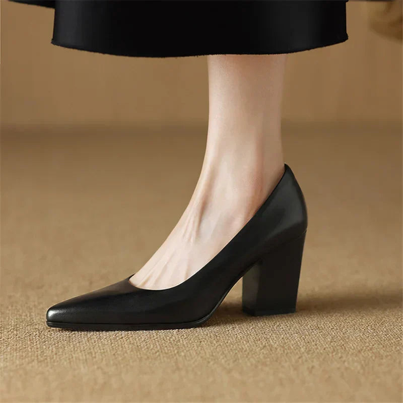 Solenza™| Verona Elegant Pumps