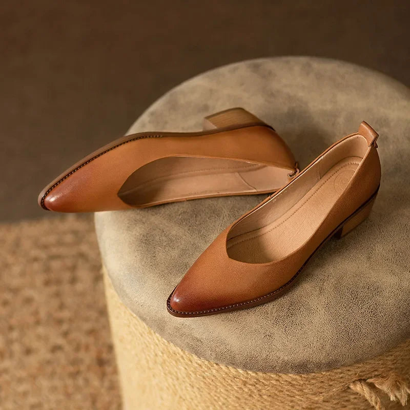 Solenza™| Helen Classic Pumps