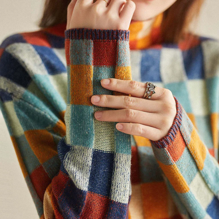 Olivia™ - Soft Cashmere Turtleneck Sweater