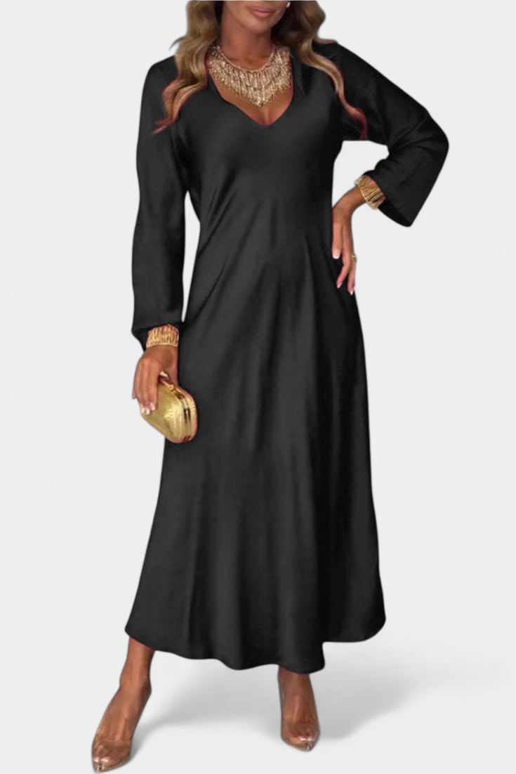 Riva Flowing Dress with V-Neck and Long Sleeves