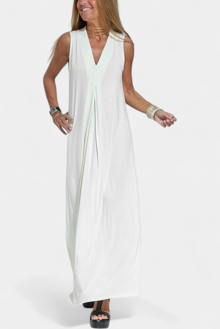 Felisa Maxi Dress Without Sleeves in Solid Color and Elegant Silhouette