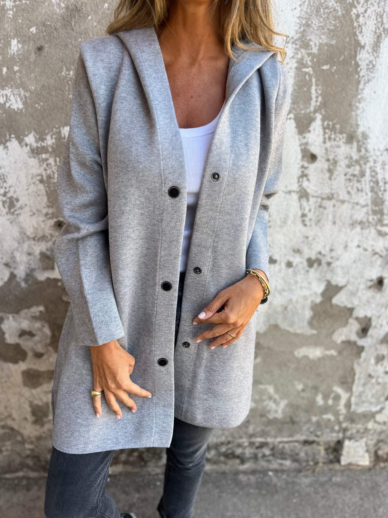 Scarlett™ - Casual One-Button Hoodie