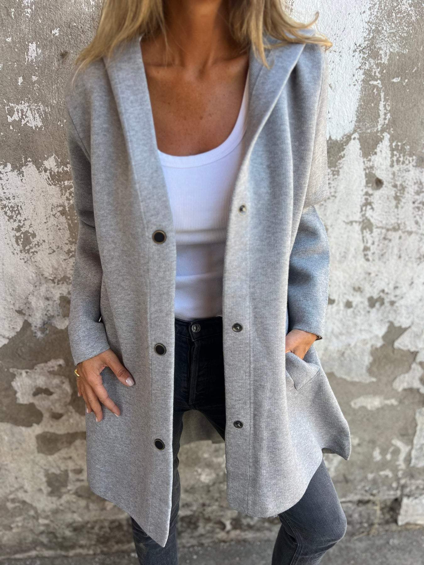 Scarlett™ - Casual One-Button Hoodie