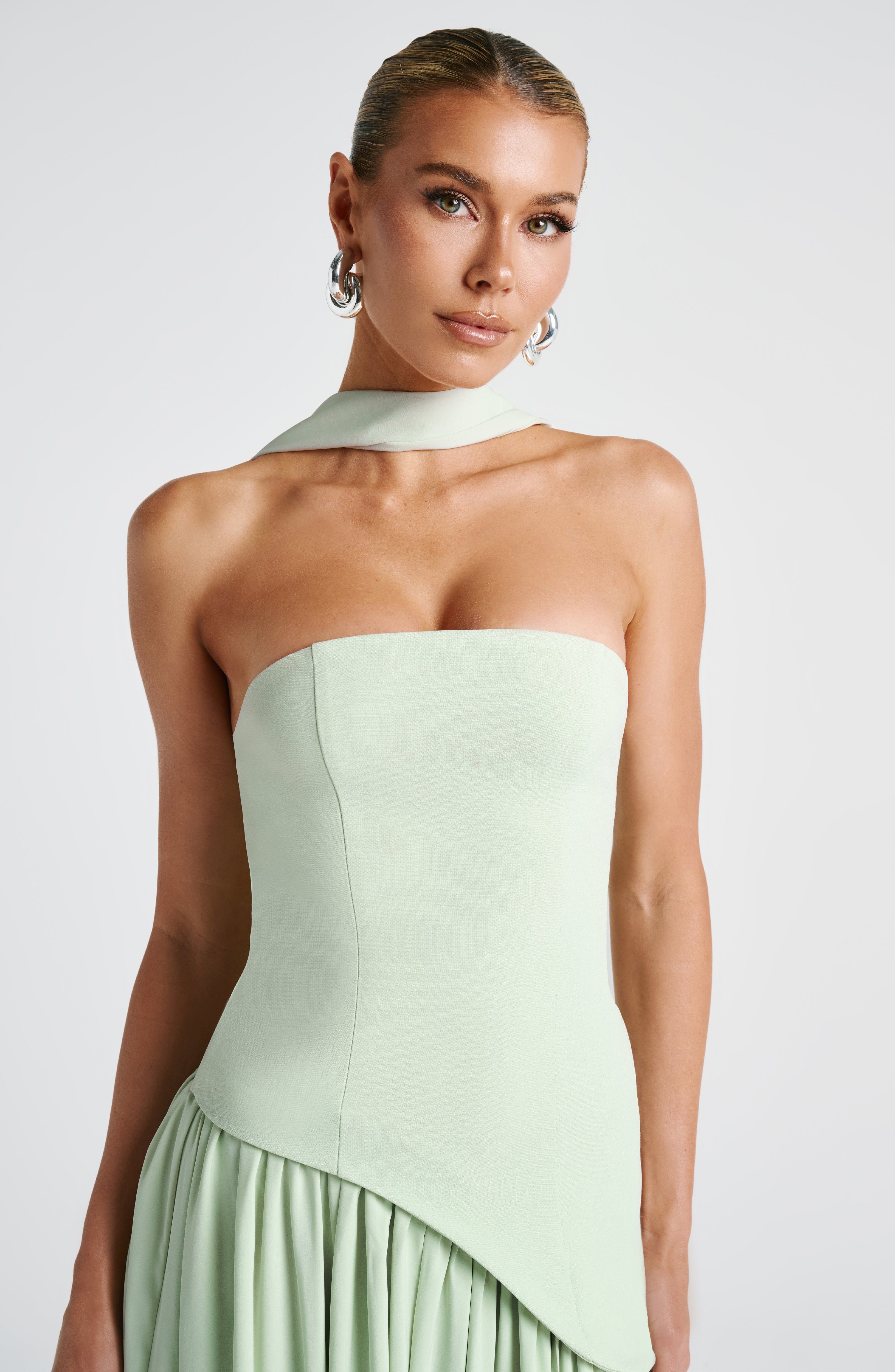 Tessa™ | Flowing and Graceful Dress