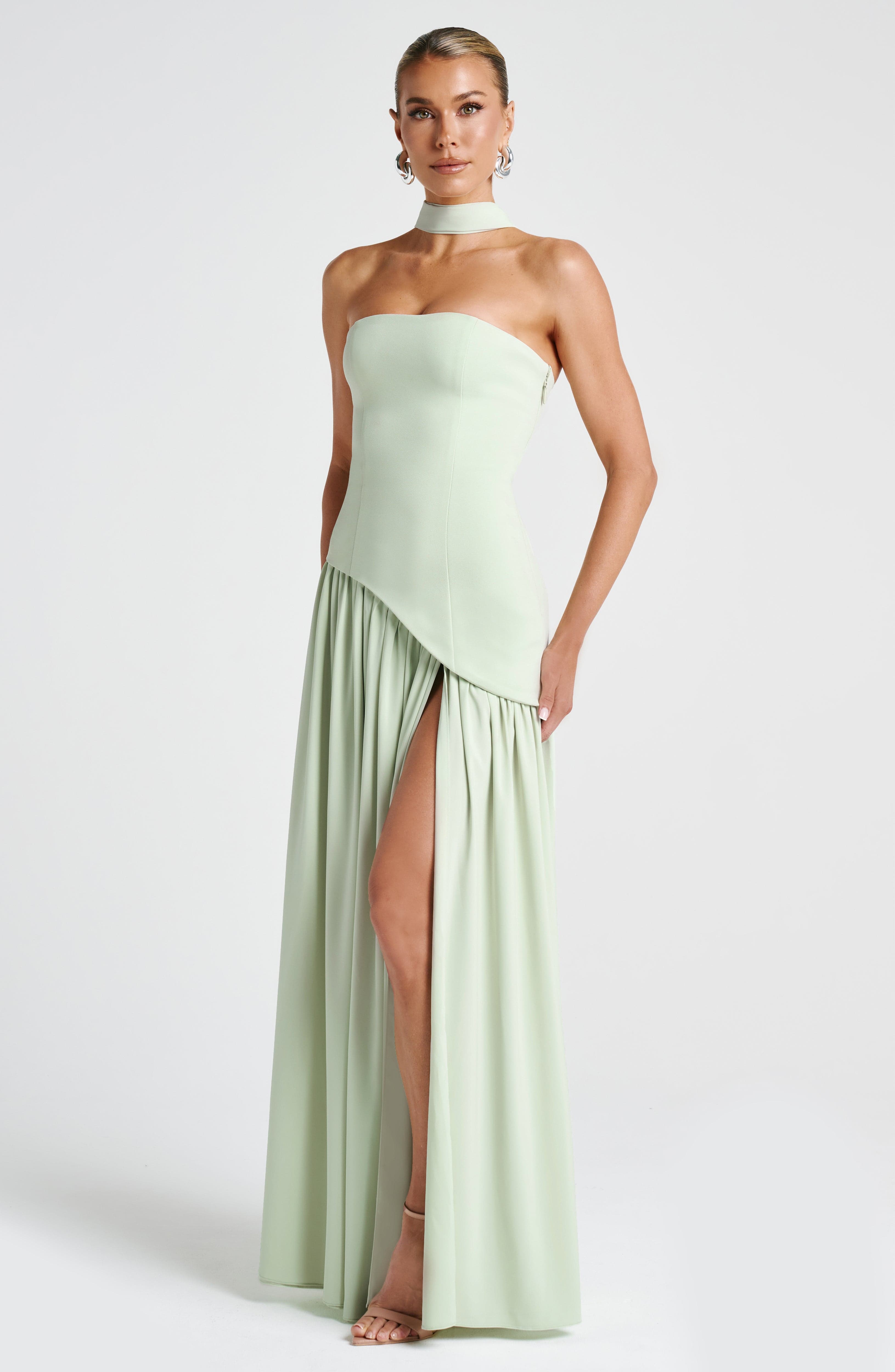 Tessa™ | Flowing and Graceful Dress