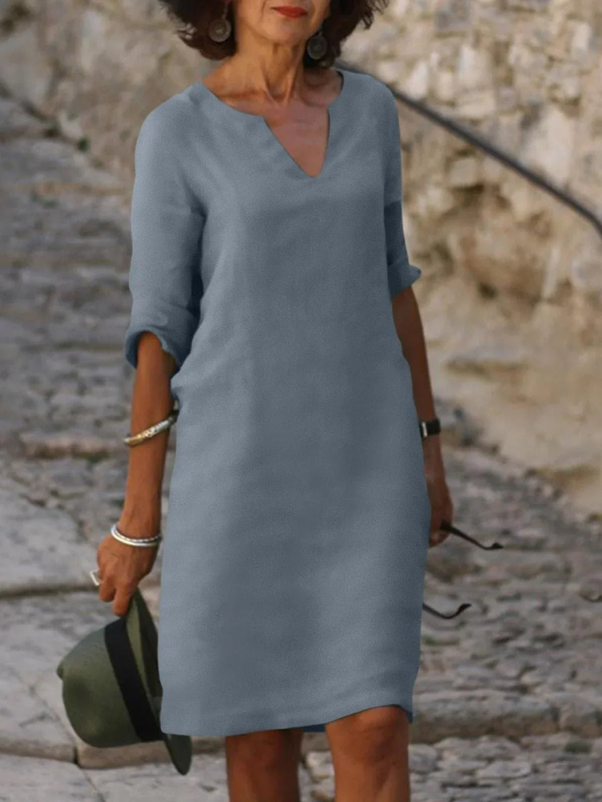 Saoirse | V-neck dress that conceals the belly